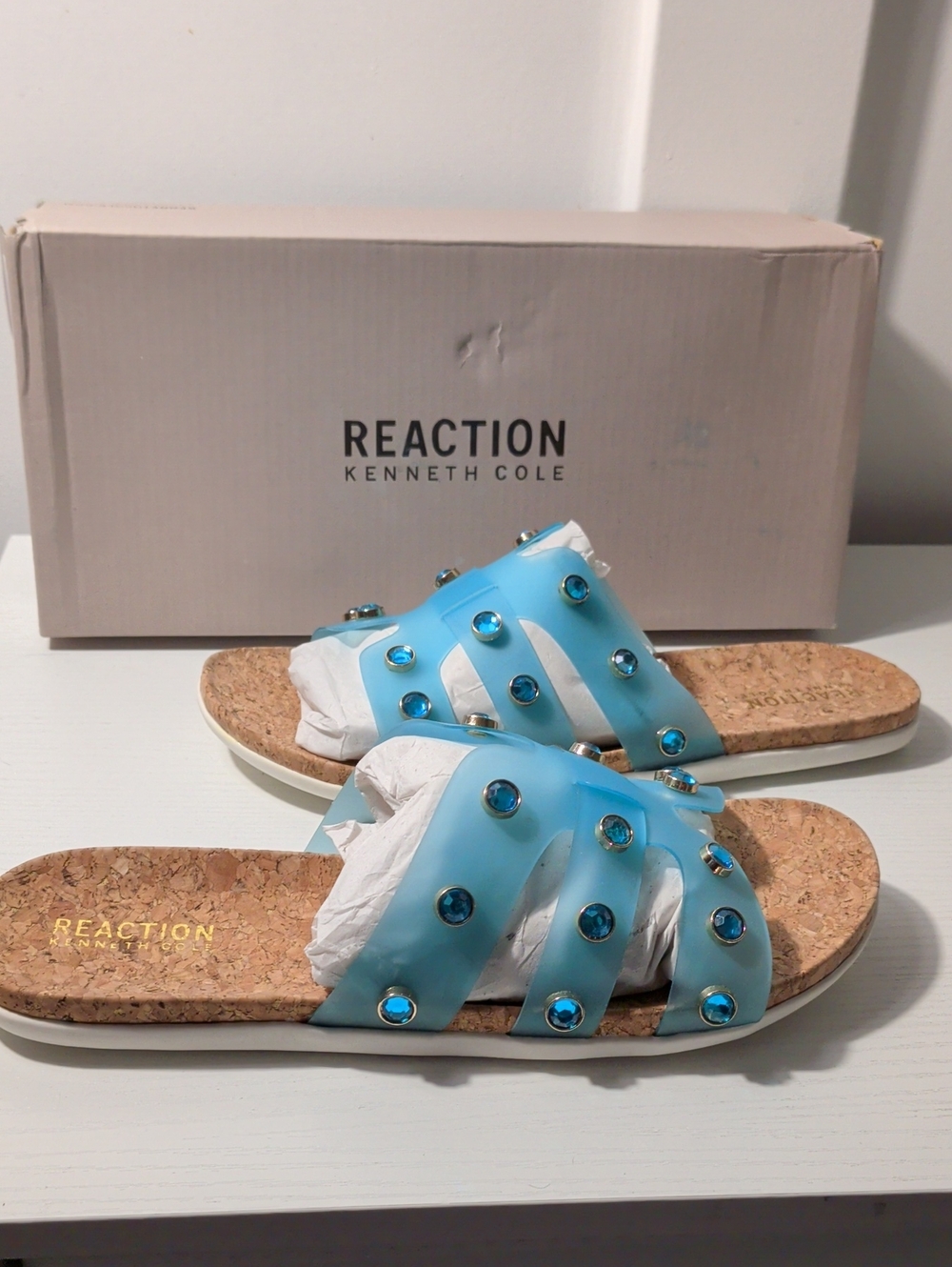 Kenneth Cole NIB 8 Aqua Jeweled Sandals